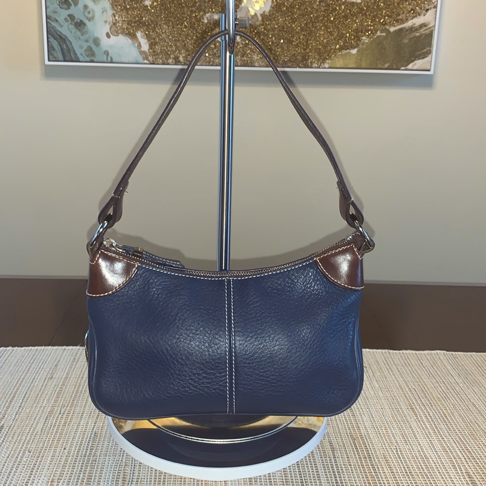 Dooney & Bourke vintage bag EUC